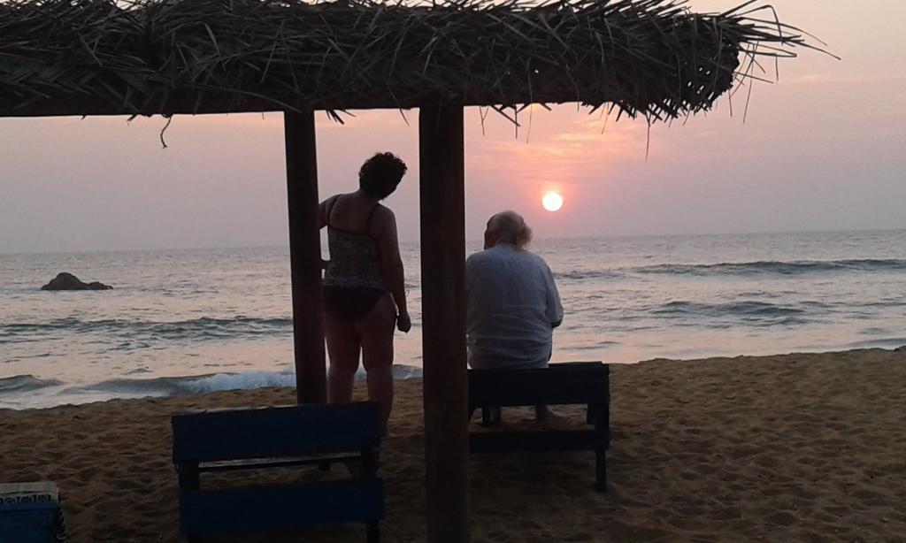 Ravana - Beach Cabanas Хикадува Екстериор снимка